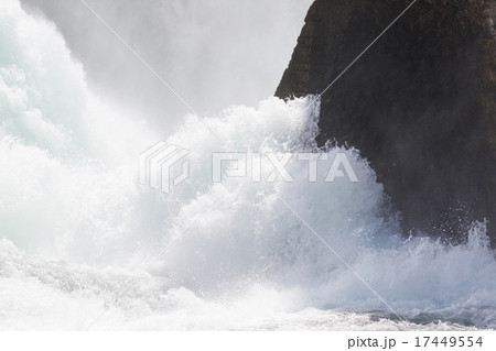 iggest waterfalls of Europe in Schaffhausen 17449554