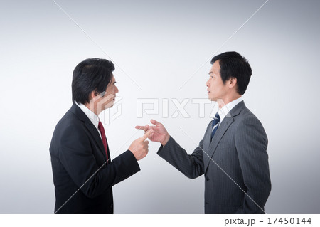 ビジネス(対立イメージ) ビジネス(対立イメージ) 17450144