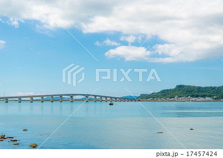 沖縄県　浜比嘉島　浜比嘉大橋 17457424