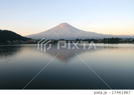 逆さ富士 17461967