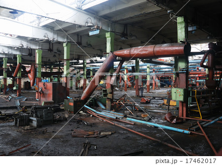 abandoned industrial dirty workshop 17462017