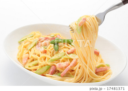 カルボナーラ 17481371