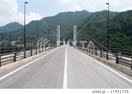 八ッ場ダムの不動大橋 17491736