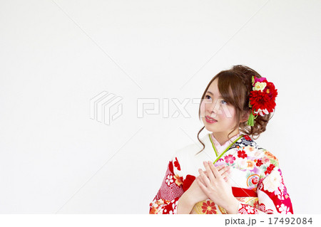 着物姿の女性 17492084