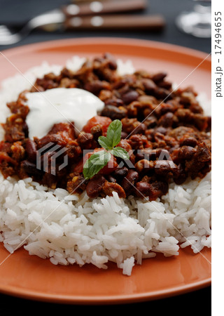 Chili con carne and rice 17494655