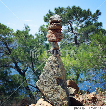 Trail Sign. Man made stone pyramid. TheLycian Way 17505817