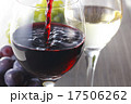 赤ワインと白ワイン　イメージ 17506262
