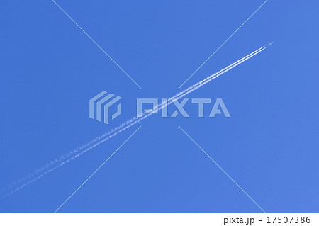 飛行機雲 飛行機雲 17507386