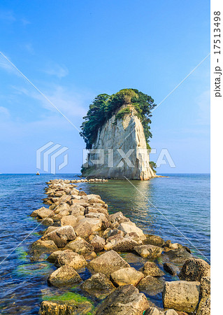 夏の能登半島　見附島 17513498