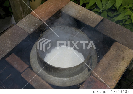 羽釜で炊いた飯 17513585