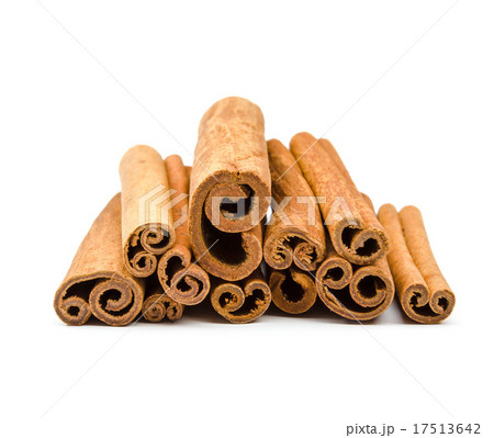 Cinnamon sticks  isolated on white background 17513642