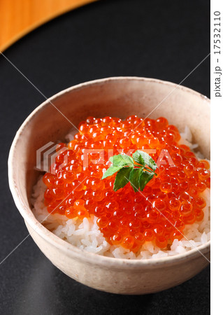 いくら丼 17532110