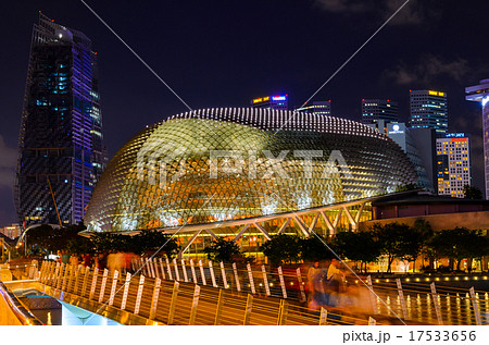 Singapore downtown 17533656