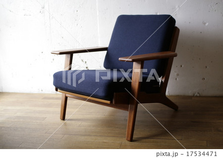 easy chair 17534471