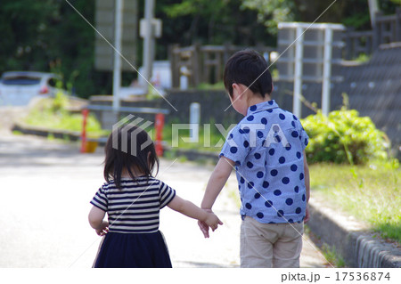 仲良し兄妹 17536874