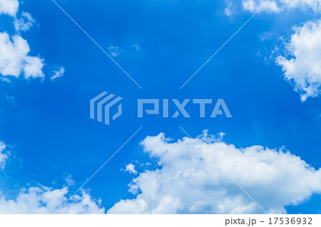 空 晩夏の空 秋の空 9月の空 青い空 綿雲 積雲 コピースペース テキストスペース 合成用背景 雲 空 晩夏の空 秋の空 9月の空 青い空 綿雲 積雲 コピースペース テキストスペース 合成用背景 雲 17536932