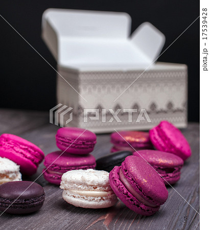 macaroons 17539428