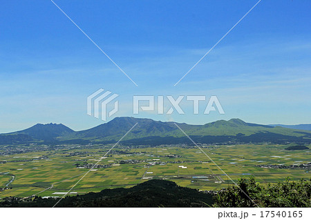 初秋の阿蘇山 初秋の阿蘇山 17540165