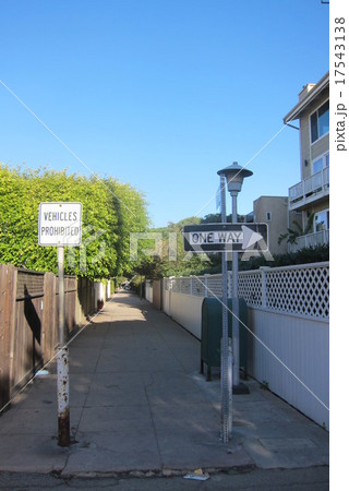 ロサンゼルスの裏路地 17543138