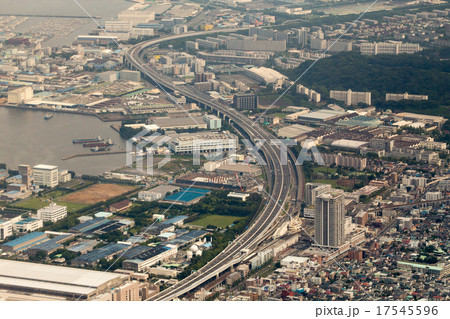 横浜市磯子区杉田付近を空撮 17545596