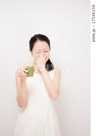 青汁　女性 17546156