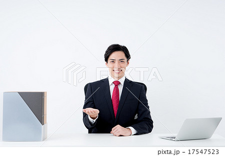 ビジネスマン 17547523