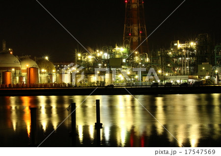 四日市工場夜景 17547569