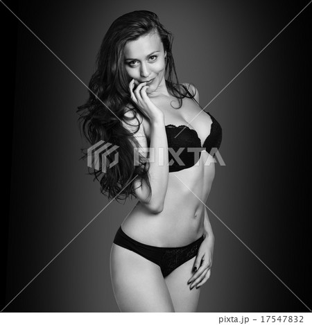 Attractive sexy woman with beautiful body posing  17547832
