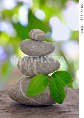 Stack of pebble 17548483