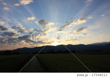 富山県入善町の朝日 17549211