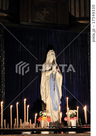 キリストの洗礼:マドレーヌ教会 キリストの洗礼:マドレーヌ教会 17549330