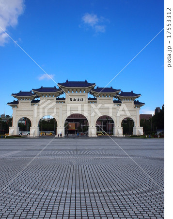 大中至正門(縦:中央) 大中至正門(縦:中央) 17553312