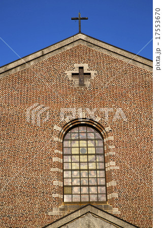 rose window  italy  lombardy     in  the turbigo 17553670