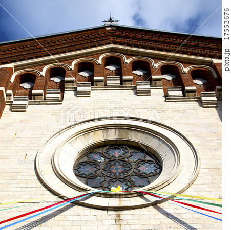 rose window  italy  lombardy     in  the varano   17553676