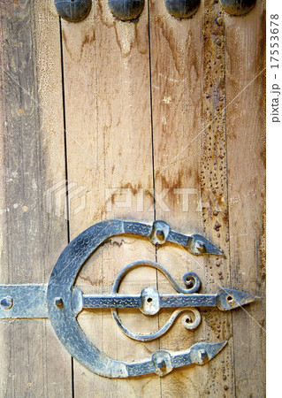 rusty       morocco in africa the old wood    safe 17553678