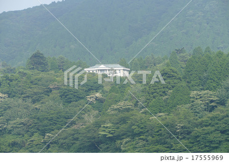 芦ノ湖　恩賜箱根公園　湖畔展望館 17555969