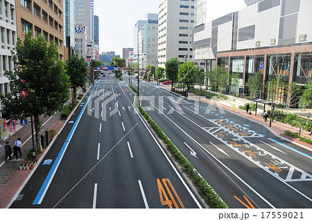 市役所筋 イオン岡山歩道橋より①（岡山県岡山市） 17559021