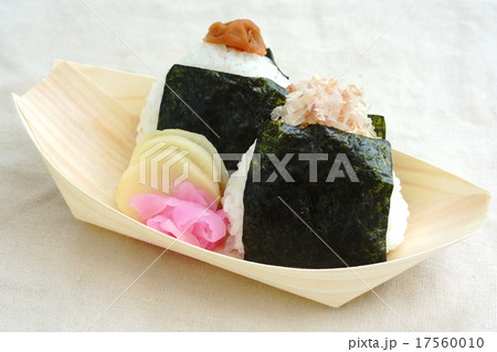 おむすび 17560010