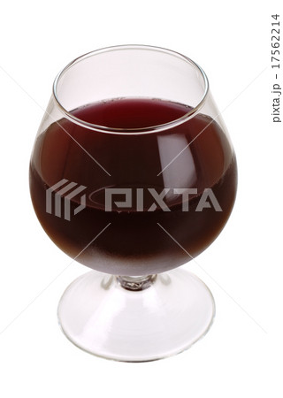 Closeup red wine glass isolated 17562214