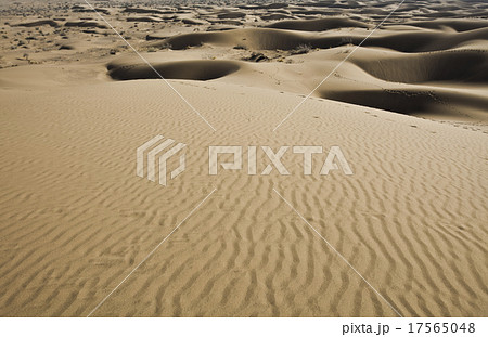 Dunes, wonderful saturated travel theme 17565048
