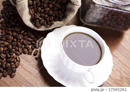 Coffee grunge background, vivid bright theme 17565261