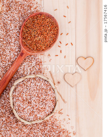 Whole grain Traditional Thai rice . 17567416