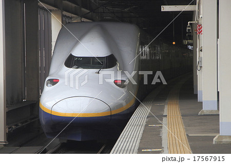 東北・上越新幹線E4系（旧塗装・大宮駅） 17567915