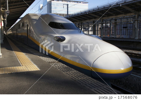 東北・上越新幹線E4系(旧塗装・高崎駅) 東北・上越新幹線E4系(旧塗装・高崎駅) 17568076