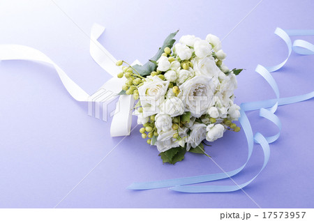 バラのブーケ 17573957