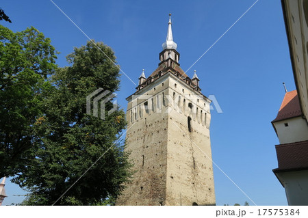 世界遺産　サスキズ修道院　時計塔 17575384