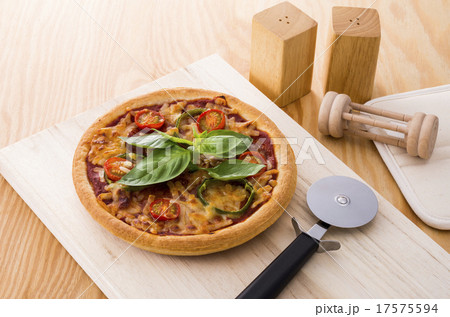ピザ ピザ 17575594