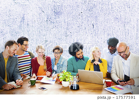 Teamwork Casual Discussion Brainstorming Learning Concept Teamwork Casual Discussion Brainstorming Learning Concept 17577591