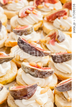canape with cream cheese and fig canape with cream cheese and fig 17590356
