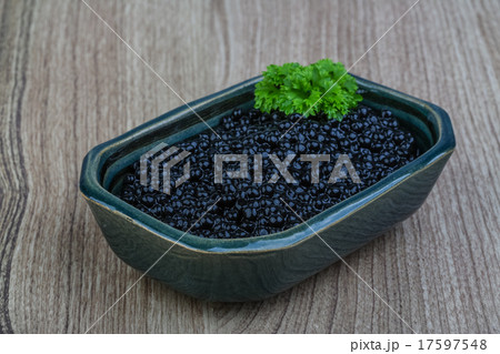 Black caviar 17597548